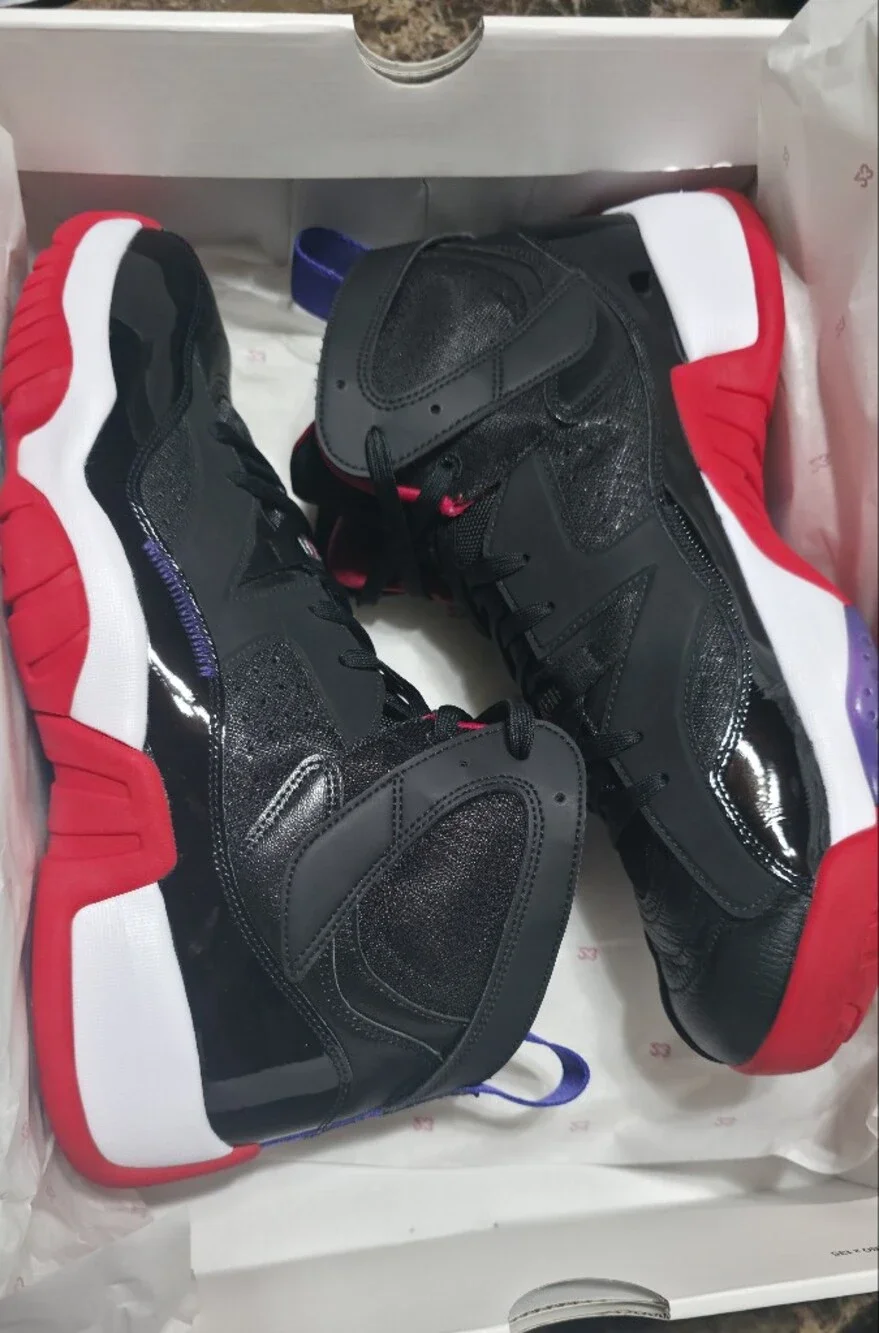 Jumpman Two Trey Raptor colorway Men's Size 13